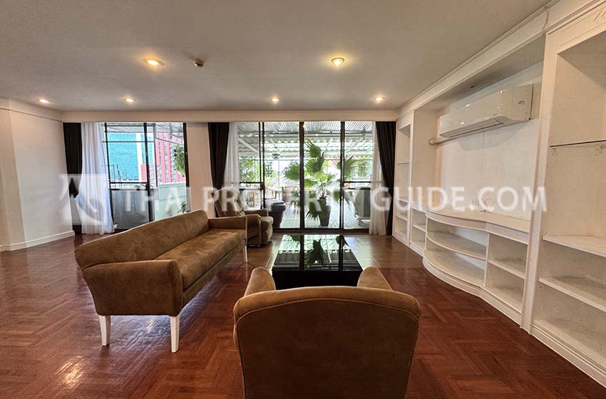 Apartment in Phaholyothin 
